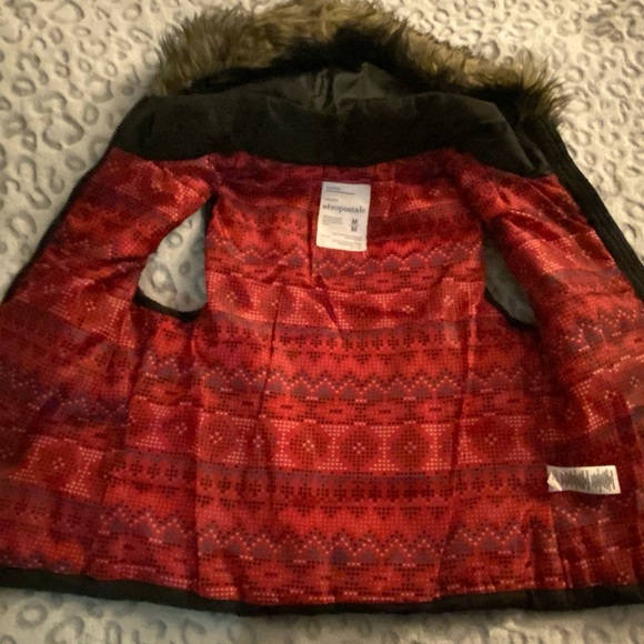 Aeropostale Black Detachable Hood Puffer Vest - Picture 4 of 9